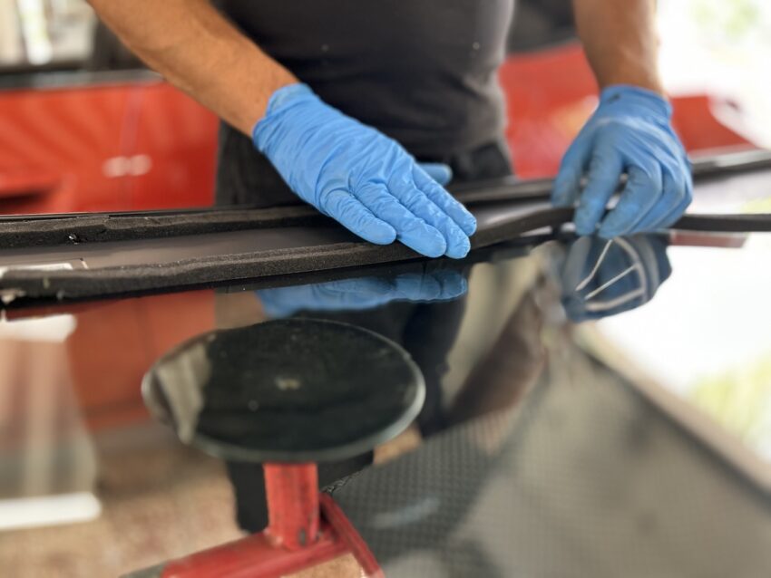 Minőségi szélvédő javítás és csere az autouvegek.hu kínálatában